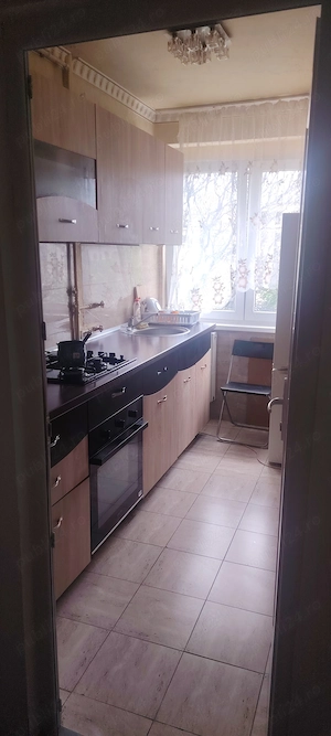 Închiriez apartament in regim hotelier  - imagine 3