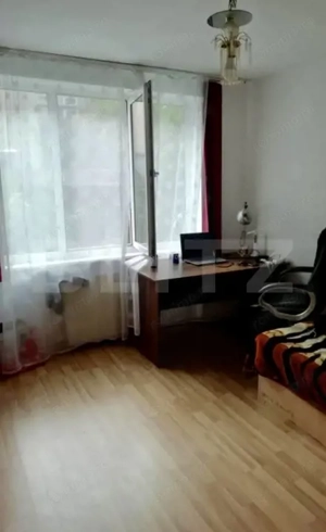 Apartament cu 3 camere, semidecomandat, 84 mp, zona Semicentrală 