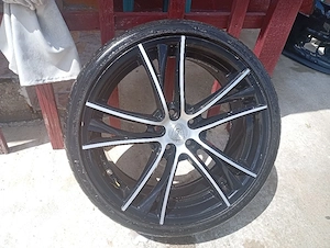 Vând 2 seturi de jante  ambele 5x112 R19 si R18