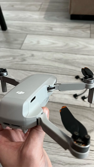 DJI Mini 2 Fly More Combo - imagine 3