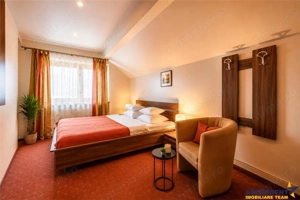 Vila + pensiune, pe 1.500 mp teren, Drumul Poienii, Brasov - imagine 2