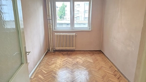 Vand apartament 2 camere decomandat in Deva, zona Gojdu, etaj 1, bloc de 4 etaje de caramida,  - imagine 6
