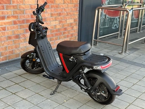 Vând scuter electric NIU UQi GT - imagine 2