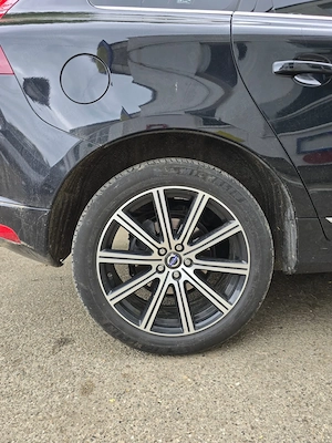 Jante de aliaj cu anvelope Michelin Volvo R20 model TITANIA - imagine 2