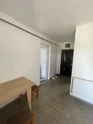 Garsoniera decomandata, 34 mp, etaj 3, zona Craiovita Noua - imagine 5