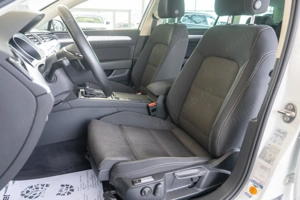 Volkswagen Passat Variant 2,0 TDI DSG "Comfortline" - imagine 19