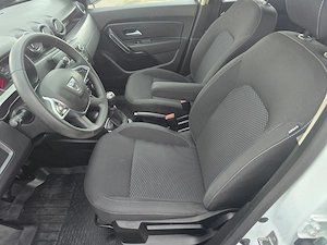 Dacia Duster 4x4, 1.5 diesel, 2021, pachet drumuri grele, TVA deductibil, finantare leasing rate. - imagine 13