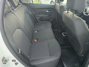 Dacia Duster 4x4, 1.5 diesel, 2021, pachet drumuri grele, TVA deductibil, finantare leasing rate. - imagine 16