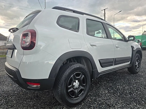 Dacia Duster 4x4, 1.5 diesel, 2021, pachet drumuri grele, TVA deductibil, finantare leasing rate. - imagine 6