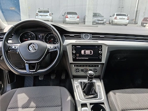 Volkswagen PASSAT 1.6 diesel 2018 - imagine 4