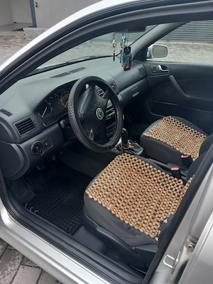Skoda Octavia 1.6 benzina 97 cp an 2002 - imagine 5