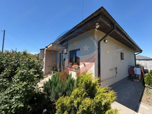 CASA PARTER LOCUITA UTILATA TOTAL IN BARIERA VALCII - imagine 11