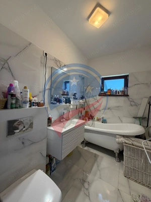 CASA PARTER LOCUITA UTILATA TOTAL IN BARIERA VALCII - imagine 6