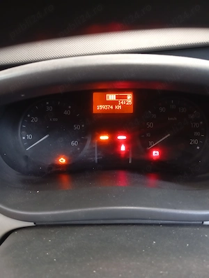 Renault Trafic - Autoutilitara - imagine 3