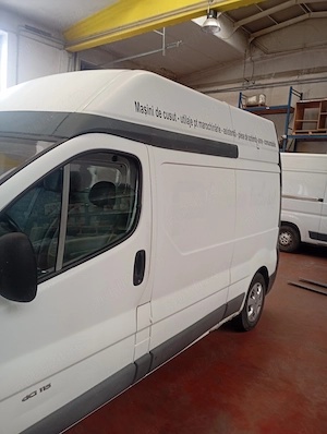 Renault Trafic - Autoutilitara - imagine 2