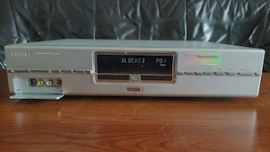 Vand DVD Recorder PHILIPS DVDR-880, defect