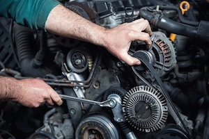 Angajam mecanic autoturisme cu EXPERIENTA