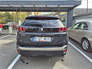 Peugeot 3008 Plug In Hybrid SUV - imagine 3