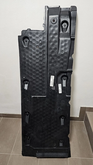 Scut lateral dr VW Golf 6 , piesa noua nemontata comun cu Golf5, Golf6, Octavia2, Leon1P pret 220lei - imagine 2