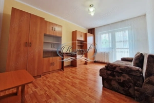 Apartament decomandat, etaj intermediar, zona Primaverii - imagine 2