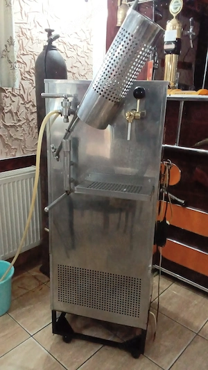 Vând sifonărie cu răcitor 