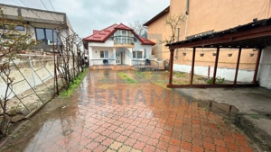 Vila-in-zona-Parcului-Nicolae-Romanescu-curte-mare-doua-constructii