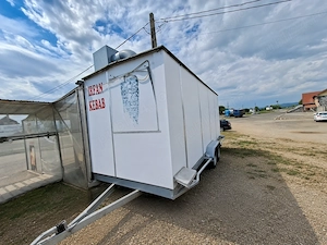 Afacere Mobilă   Rulotă Fast-Food Multifuncțională Complet Echipată | Remorcă Specială O2 | 2 Axe  - imagine 2