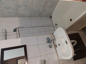 Închiriez garsoniera confort. I mobilată și utilata, zona deosebită  - imagine 8