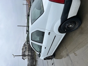 Vopsitorie auto, reparați tinichigerie pentru toată lumea 