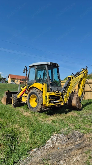 Buldoexcavator New Holland LB95B-4PT din anul 2008 - imagine 6