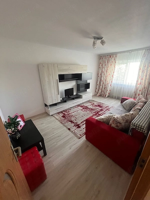 Inchiriez apartament 2 cam Scolilor cu Rosiori ultracentral Braila jud Braila propr pret 340 euro