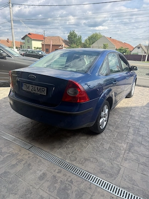 FORD FOCUS 1,6 Benzina . Euro 4 . Inmatriculat + fiscal,  pret 500 euro FIX  - imagine 4