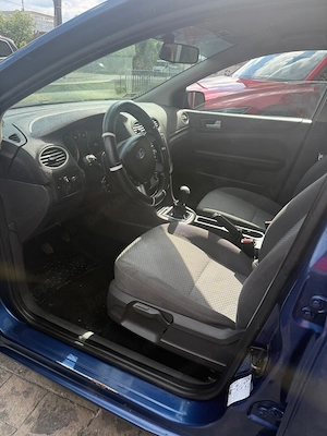 FORD FOCUS 1,6 Benzina . Euro 4 . Inmatriculat + fiscal,  pret 500 euro FIX  - imagine 8