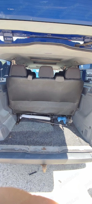 Vand Mercedes Vito 8+1 an 2010 - imagine 3