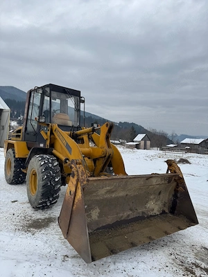 Volă 4x4 furci   cupă multifuncțională