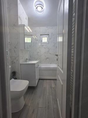 Persoană fizică  apart 2 camere 55.8mp zona  Piața Voievozilor  - imagine 8