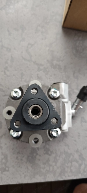 Pompă servo direcție, Audi A 4, B8, între 2007-2012, diesel 2.0 pompă nouă și pompa sh stare bună 