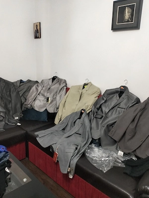 Vând costume Italia Romania Turcia 
