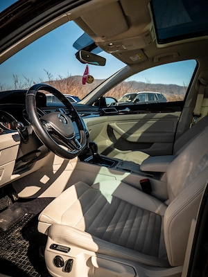 VW Passat 2.0 BiTdi 240 Cai 4Motion  - imagine 6
