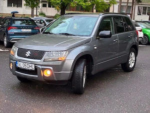 vand Suzuki Grand Vitara 1.9 4x4 - imagine 4