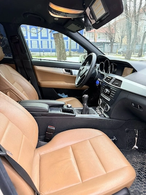 vand merceds w204 - imagine 3