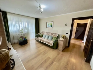 Apartament 2 camere, Cugir –zona Primăriei , complet renovat si mobilat
