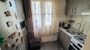 Apartament 2 camere, decomandat , cetate , etajul 2 - imagine 6