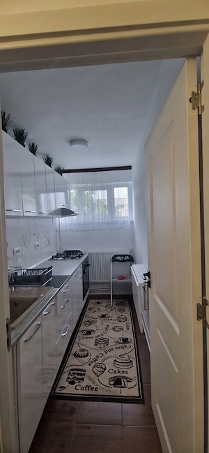   Apartament 3 camere decomandat de închiriat   Zona Nord (Matei Basarab), lângă Liceul Pedagogic - imagine 4