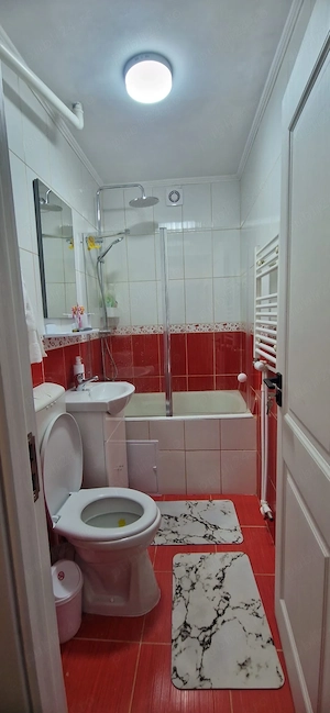    Apartament 3 camere decomandat de închiriat   Zona Nord (Matei Basarab), lângă Liceul Pedagogic - imagine 7