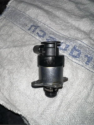 Regulator presiune combustibil VW Golf 6 CFHC 140 cp