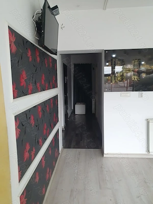 Închiriez Spatiu Comercial cu 12 locuri pentru parcare mașini  - imagine 6