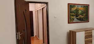 Închiriez apartament 2 camere, zona centrală, et 3  - imagine 7