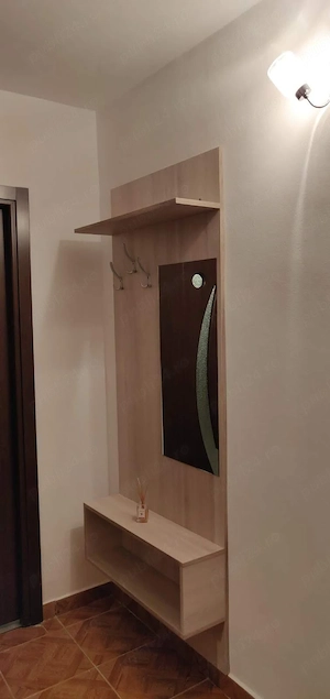 Închiriez apartament 2 camere, zona centrală, et 3  - imagine 9