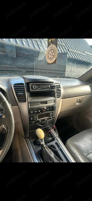 Kia Sorento 2.5 CRDi Diesel   140 CP   4x4   Clima - imagine 5